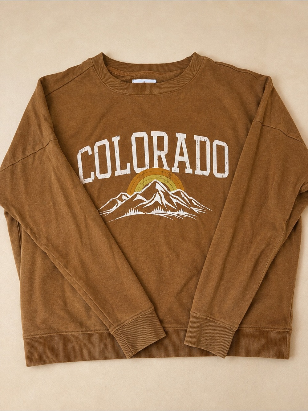 Women’s Colsie Brown Colorado Crewneck Sweatshirt with Mountain Graphic